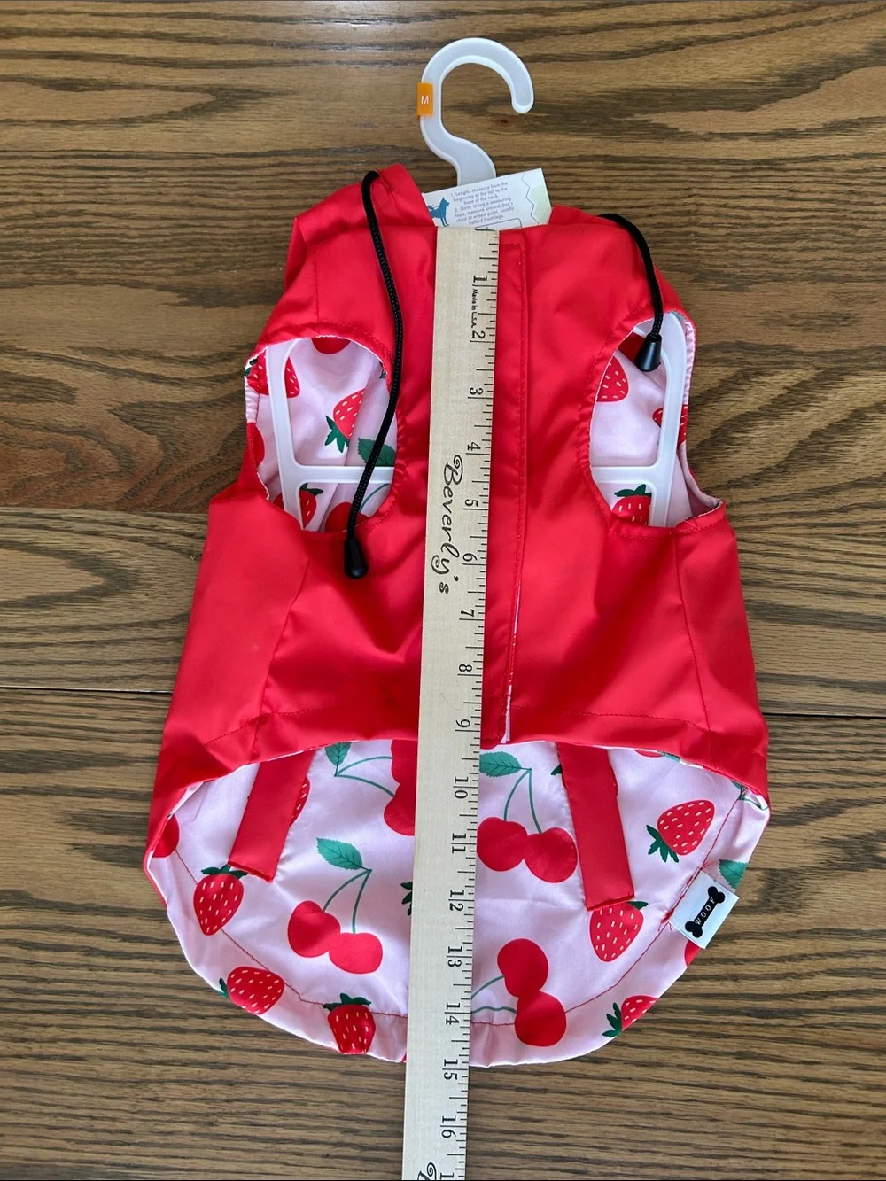 WOOF Strawberry Pet Reversible red Raincoat with Hood, size Medium, NWT